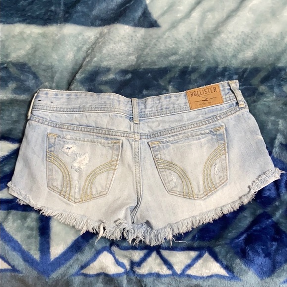 Shorts - Picture 2 of 2